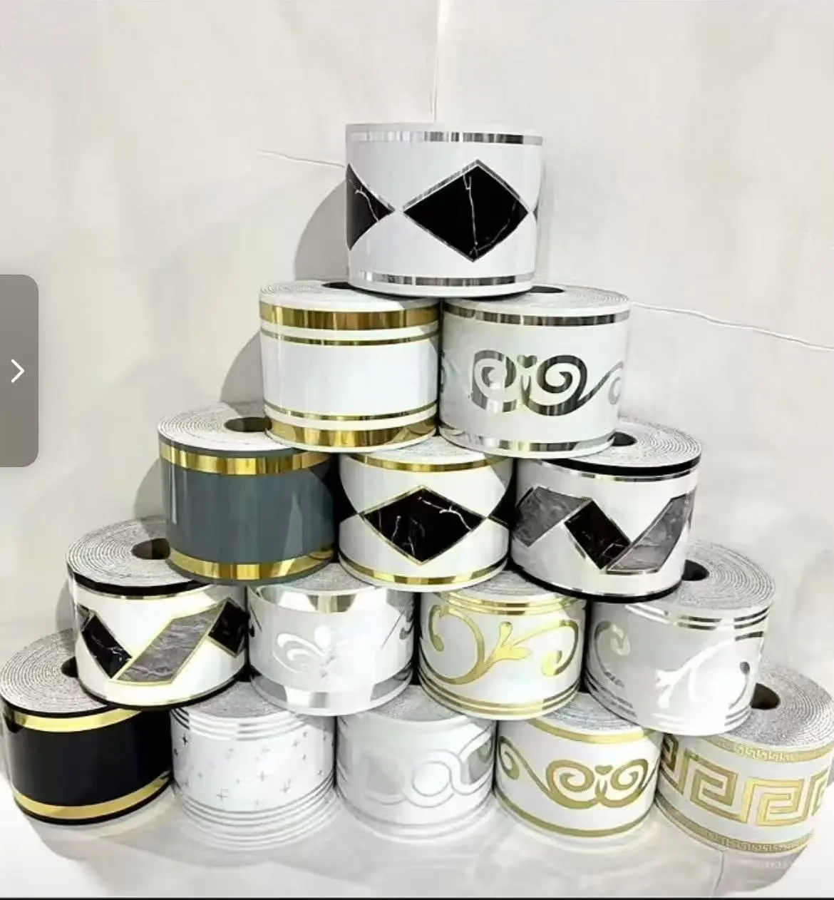 Old Walls Renewal Project: Greenwall decor Wall Tapestry, Reconstructing the Warmth of Home with Colors and Lines